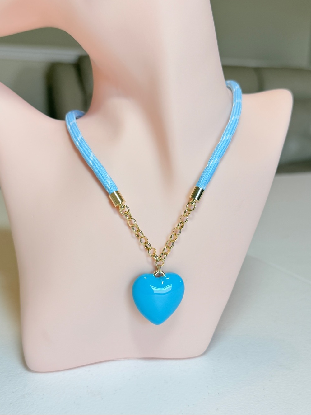 Trendy Blue Heart Pendant Necklace